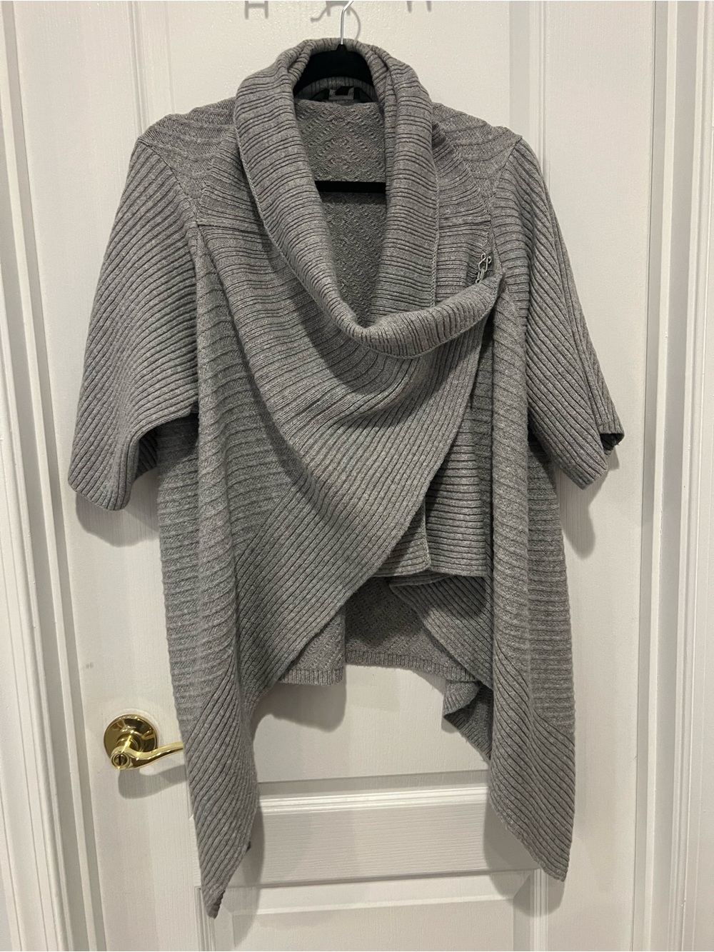Simply Vera Vera Wang Gray Ribbed Drape Shawl Wrap